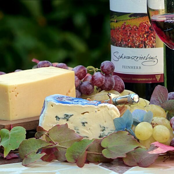 What are the Wine and Cheese Pairings You Can Try at Home