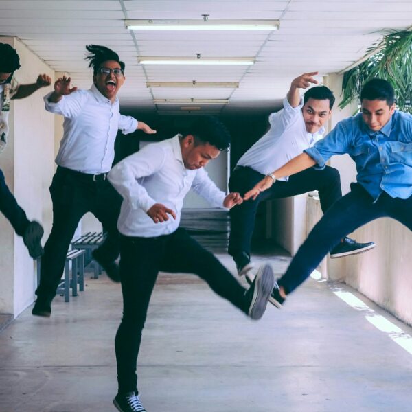 10 Proven Ways to Cultivate Happiness in the Workplace