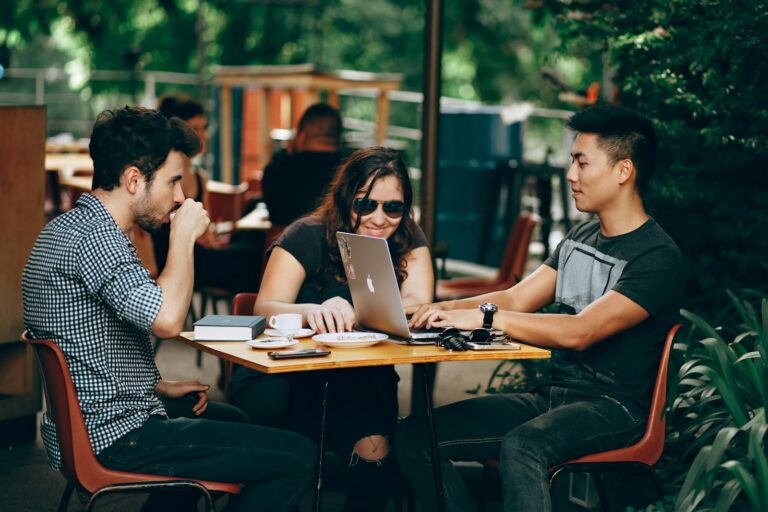 How to Inspire Talented Teenpreneurs into Business Venture