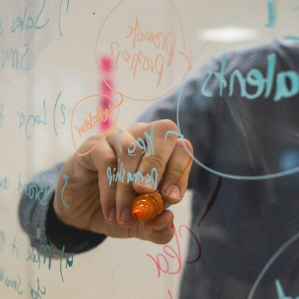 Pioneer Square Labs Strengthens Advisory Board with Elite Tech Experts