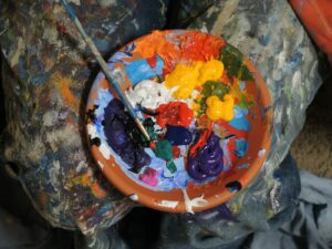 Contemporary Jewish Art Embraces Digital Age While Preserving Ancient Traditions